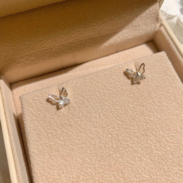พรีออเดอร์ A.piece ต่างหูเงินแท้ [all silver 925] crystal butterfly (495)
