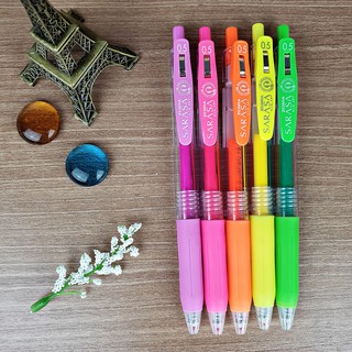 Zebra Sarasa Neon ปากกาเจล รุ่นโทนสีสะท้อนแสง ขนาด 0.5 mm.