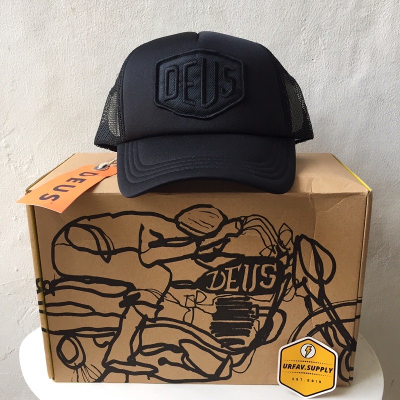 [READY] หมวก DEUS EX MACHINA ของแท้ BARCODE BAYLANDS TRUCKER