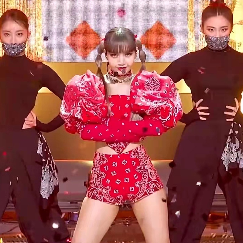 BlackPink La Lisa เสื้อผ้าการแสดงของผู้หญิงเกาหลี Star Jazz Dance Song Tops + กางเกงขาสั้น 2 ชิ้นชุด
