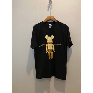 เสื้อยืด UT x kaws print t-shirt