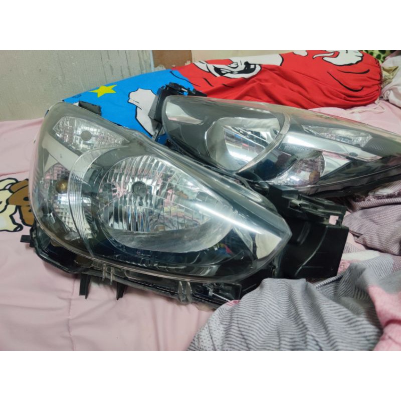 ไฟหน้าMazda2 skyactiv