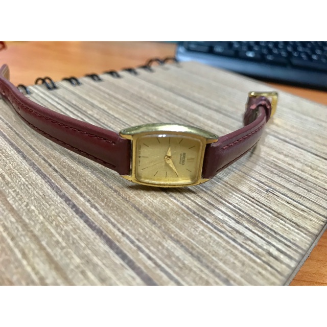 นาฬิกาข้อมือผู้หญิง SEIKO แท้ มือสอง Japan (เรือนทองโบราณ)