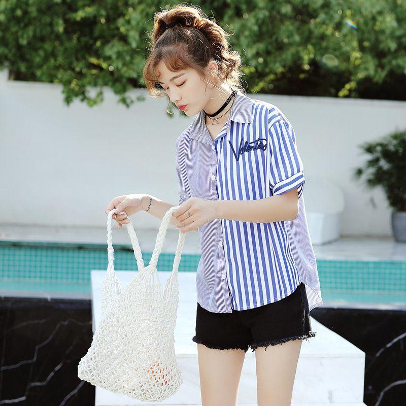เสื้อเชิ้ตลายทางสีฟ้าสดขนาดเล็กหญิงฤดูร้อนปี 2022 ใหม่แขนสั้นเรียบง่าย ...