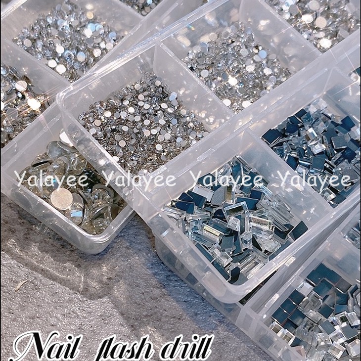 Yalayee [อุปกรณ์ทําเล็บ] のชุดที่คุ้มค่าสุดๆ INS เล็บด้านล่างแบนขนาดเพชรแก้วผสม Rhinestone เล็บทุกการแข่งขันเพชรกลมเล็กเพชรสี่เหลี่ยม