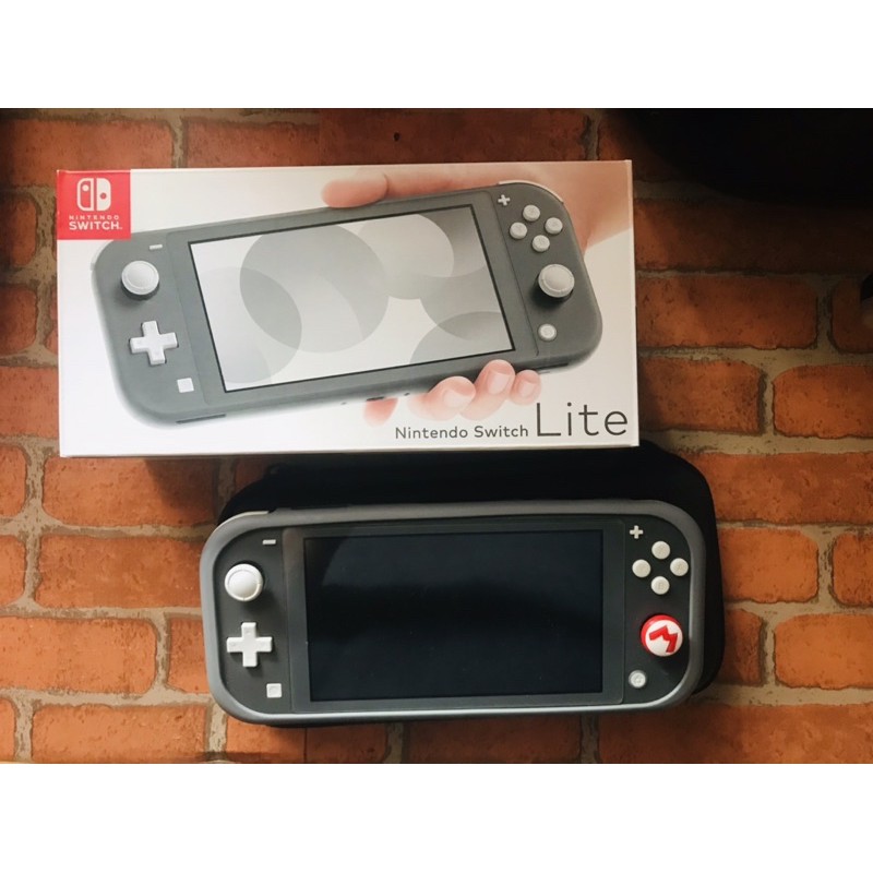 Nintendo Switch Lite สีดำ มือสอง สภาพดีไม่มีตำหนิ