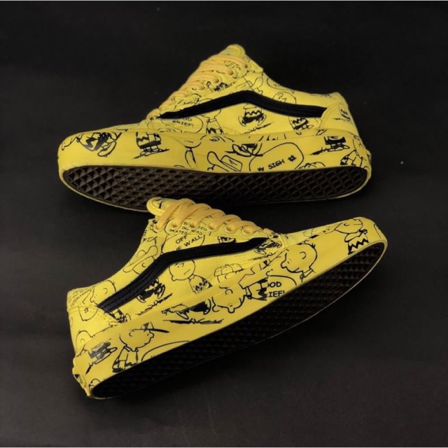Vans OLDSKOOL SNOOPY สีเหลือง