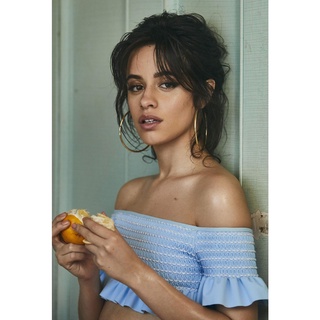 โปสเตอร์ Camila Cabello กามิลา กาเบโย Music Poster แต่งคอนโด ตกแต่งห้อง รูปภาพติดห้อง ตกแต่งผนัง ของขวัญ โปสเตอร์ติดผนัง