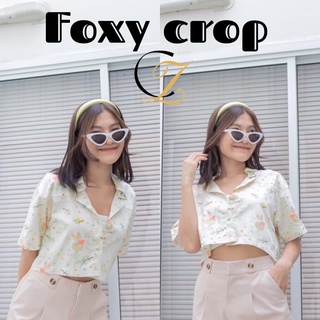 Foxy crop top เสื้อครอปเชิ้ตผ้าพิมพ์ลาย