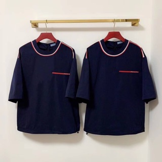 เสื้อยืด ปราด้า Vintage oversized T-shirt