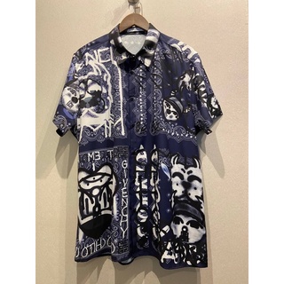 เสื้อเชิ้ตแขนสั้น จีวองเช่ Bandana print panelled shirt