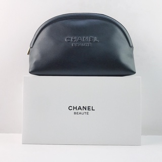 กระเป๋า Chanel Beaute เนื้อกระเป๋าเป็นหนัง