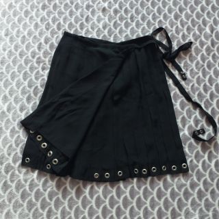 Mini  Skirt   ทรงป้ายหน้า สายผูกเอว  อัดพลีท