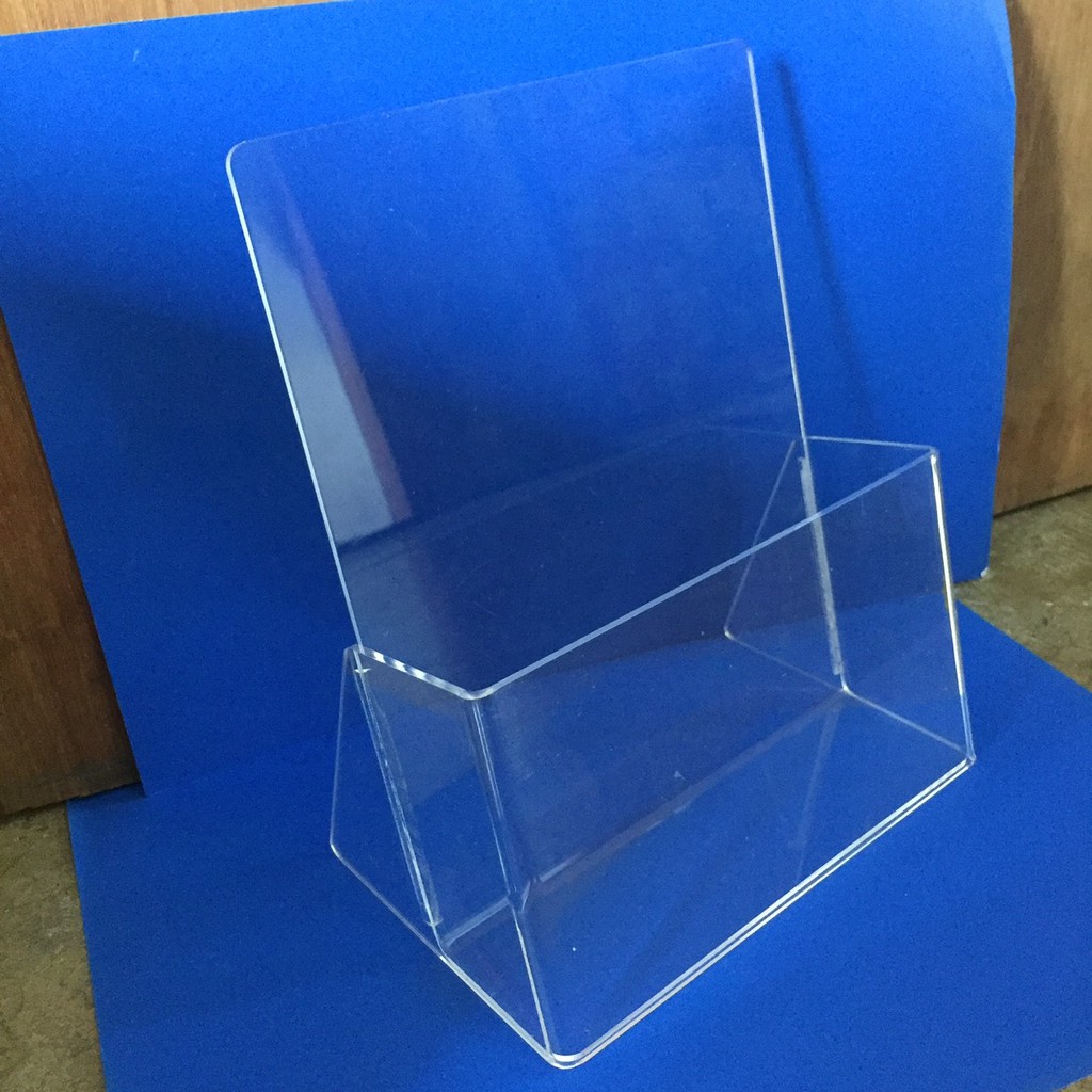 (แบบบาง-ราคาประหยัด) กล่องอะคริลิคใส่โบชัวร์ A5 ขนาด 15*21 ซม.