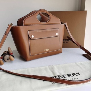 BURBERRY Soft Pocket Tote พร้อมสายสะพายหนัง ออริ🖤