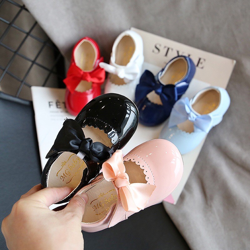 v528รองเท้าเด็ก  รองเท้าหนังเเก้ว พร้อมส่ง สีดำ นำ้เงิน ฟ้า