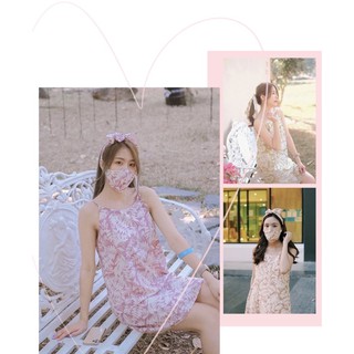 🦋💕เดรสสายเดี่ยว ผ้าไหมอิตาลี่แบบนิ่ม พิมพ์ลายสวย มาพร้อมหน้ากาก และผ้าผูกผมเข้าชุด รวม 3 ชิ้น คุ้มมากๆเลยค่า