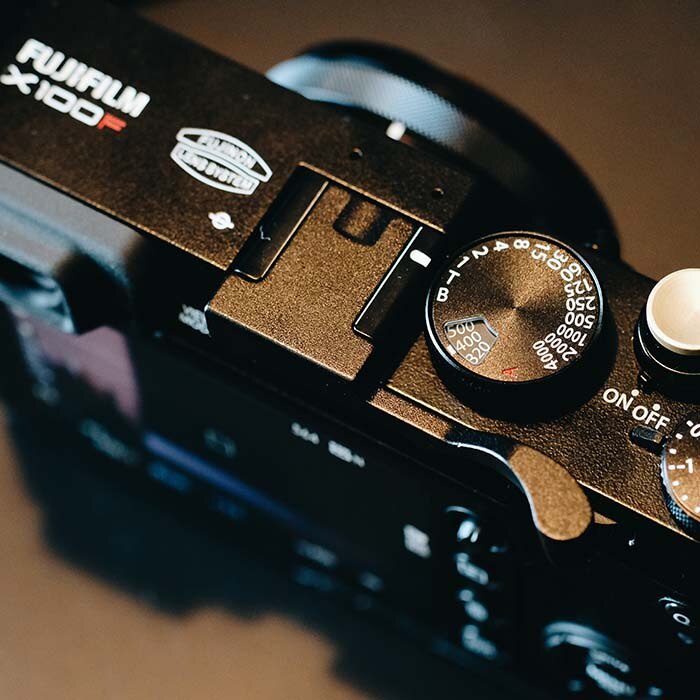 โลหะร้อนรองเท้าฝาครอบ Thumb Grip สําหรับ Fujifilm Fuji X100F X100T X70 X30 X-E3 X-A1 X-A2 X-A3 X-A5 