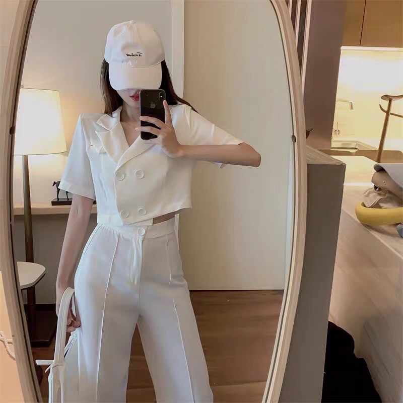 ใหม่!Set เสื้อครอปทรงสูทแขนสั้น+กางเกงขายาวสีขาว