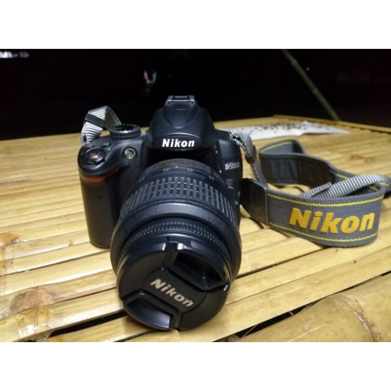 กล้องถ่ายรูป Nikon D5000