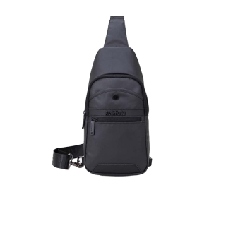 กระเป๋าคาดอก รุ่น XB13001 (กันน้ำ + ช่องเสียบสายหูฟัง) - ARCTIC HUNTER