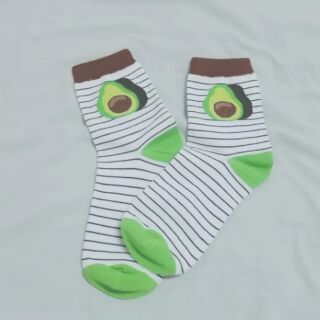 Medium Avocado socks ถุงเท้าข้อยาวลายฮิปส์ๆ