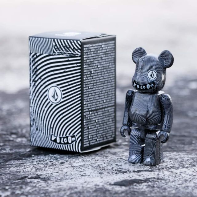 volcom - VOLCOM × BE@RBRICK 100％ &amp; 400％ VOLCOM BE@RBRICK 100% & 400% Bearbrick Medicom Toy | eBay