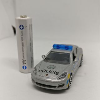 Porsche panamera police car