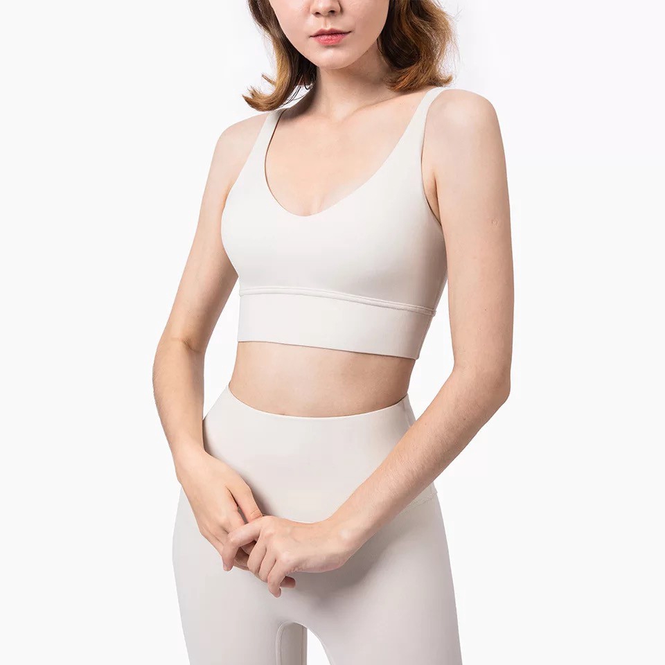 สินค้ามาใหม่ผู้หญิงขายร้อน V รูปร่างวิ่งสปอร์ตบราดันทรงโยคะ (ONLY BRA)