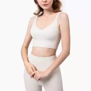 สินค้ามาใหม่ผู้หญิงขายร้อน V รูปร่างวิ่งสปอร์ตบราดันทรงโยคะ (ONLY BRA)