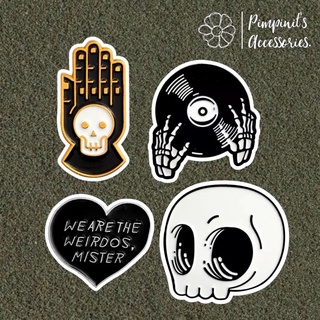 ʕ •ᴥ•ʔ ✿ พร้อมส่ง : เข็มกลัดเซ็ทหัวกระโหลก,หัวใจและแผ่นซีดี | Skull, Heart And Black CD Enamel Brooch Pin Set.