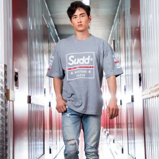 Sudd เสื้อยืดโอเวอร์ไซส์ รุ่น Nakano สีเทา