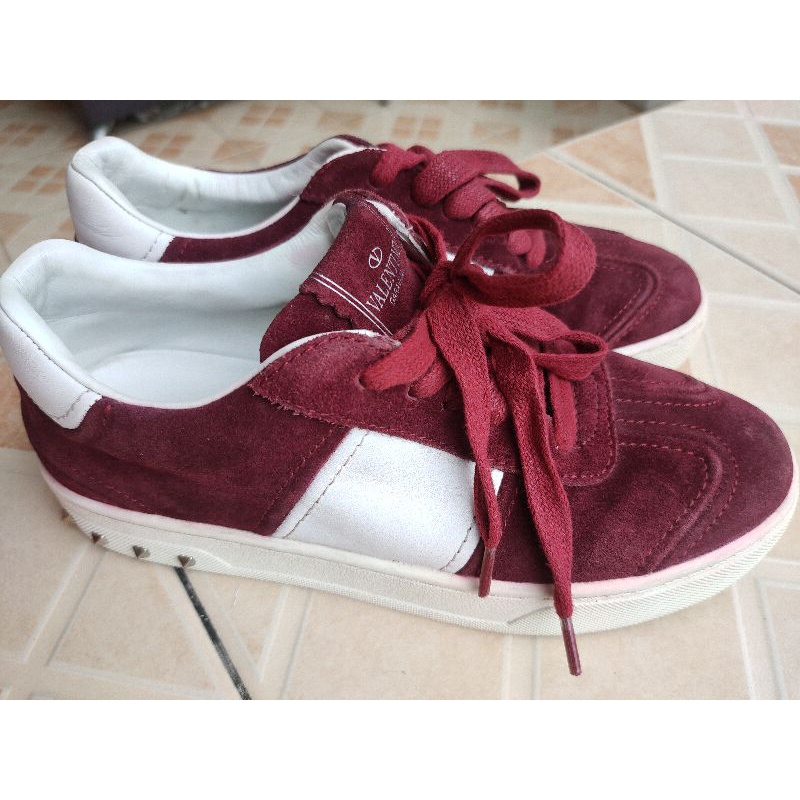 รองเท้ามือสองVALENTINO