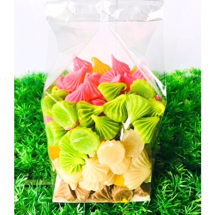 ขนมอาลัวใหญ่6สี ราคา250บาท