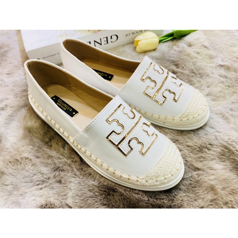รองเท้าลำลองแฟชั่นมาใหม่ TORY bush นิ่มๆมากshumiya fashion