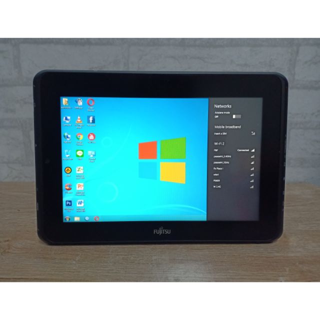 Tablet PC Windows พกพา ยี่ห้อ fujitsu รุ่น stylistic