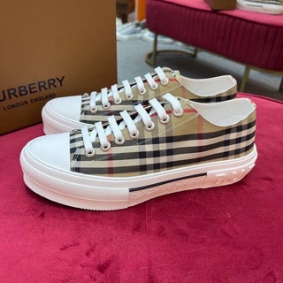 รองเท้า Burberry Original