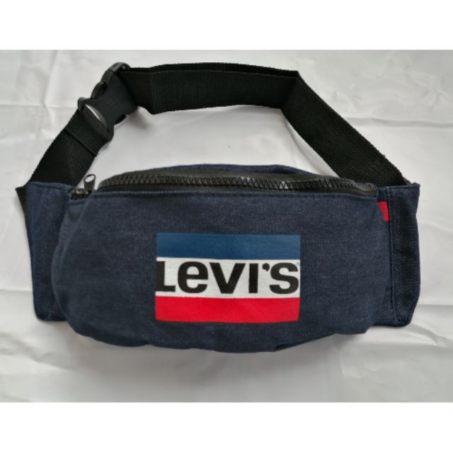 กระเป๋าคาดอก Levi's​ แท้มือ1.