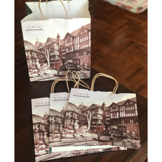 ถุงกระดาษแบรนด์เนมISHIYAเซต4ใบ