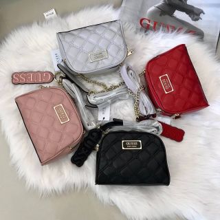 GUESS CROSSBODY// SHOULDER BAG