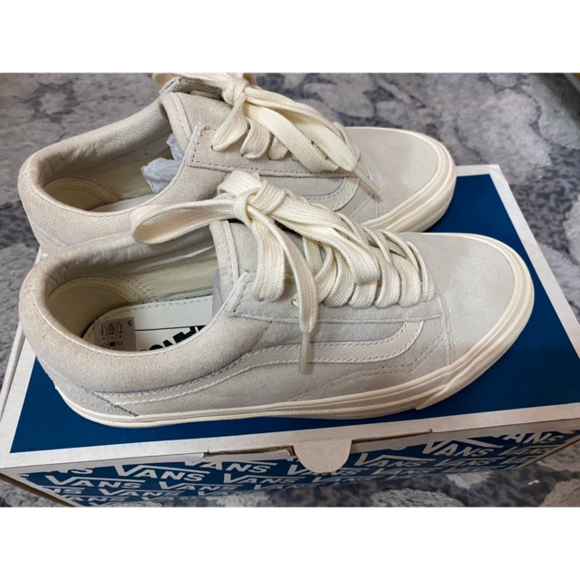 vans vault og marshmallow