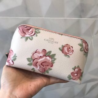 🎀 กระเป๋าเครื่องสำอางค์ สีขาวลายดอกชมพู F67508 COSMETIC CASE 17 WITH JUMBO FLORAL PRINT