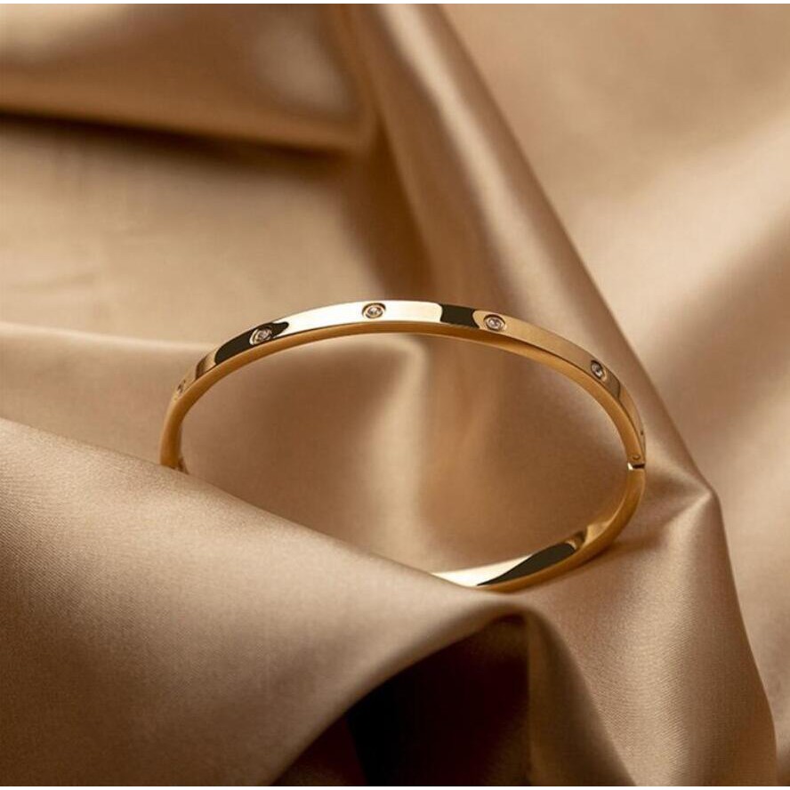 กําไลข้อมือ เหล็กไทเทเนียม 18K เคลือบทอง
