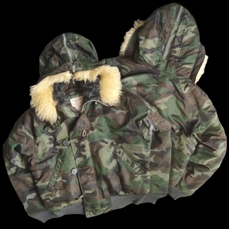 PARKA CAMO SKI SNOW BOARD BOMBER ARMY VTG VINTAGE FLIGHT JACKET TYPE N-2B SHERPA FUR PRELOVED SECOND