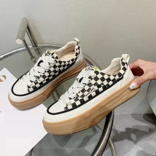 👟รองเท้าผ้าใบ👟รองเท้าผ้าใบผู้หญิง รองเท้าผ้าใบแฟชั่น ลื่นและทนต่อการสึกหรอ มี 3 สไตล์ให้เลือก ส้นสูงประมาณ 5 ซม.