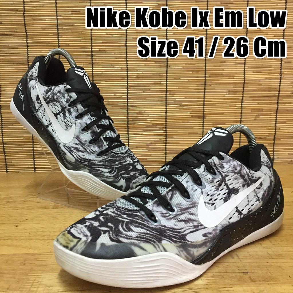 Nike Kobe Lx Em Low รองเท้าบาสมือสอง