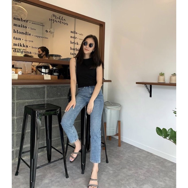 กางเกงยีนส์ขายาวทรงบอยสลิม จากร้าน ps.klosets