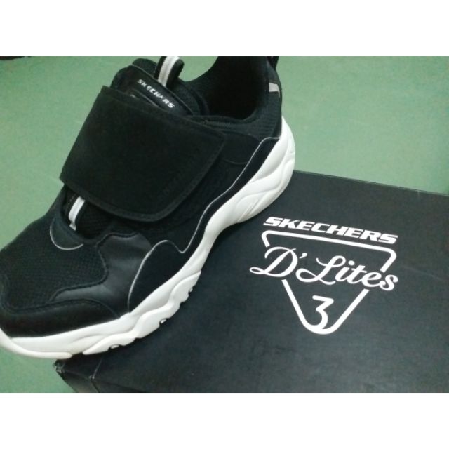 รองเท้าskechers สีดำ ใหม่กริบใส่แค่2ครั้ง เพราะหลวมไป