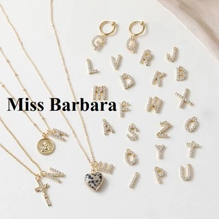 จี้ สีทอง อักษร A-Z ชุบ18K ไม่แพ้ ไม่คัน สำหรับห้อยคอ, ทำพวงกุญแจ สร้อยข้อมือ น่ารักมาก
