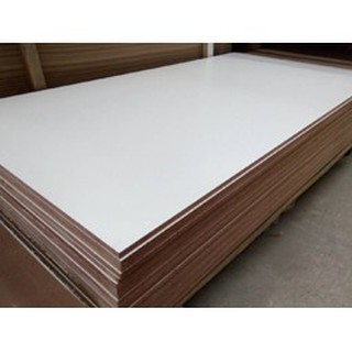 แผ่นไม้อัด MDF เคลือบโฟเมก้า 60x120ซม. หนา 15 มม.หุ้มขอบPVCสีดำ(อะไหล่โต๊ะ)